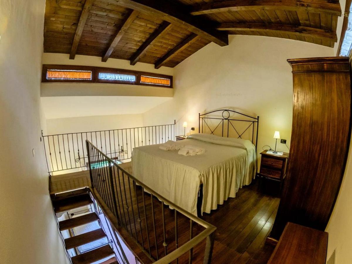 Agriturismo Poggio Corbello La Pesta Extérieur photo